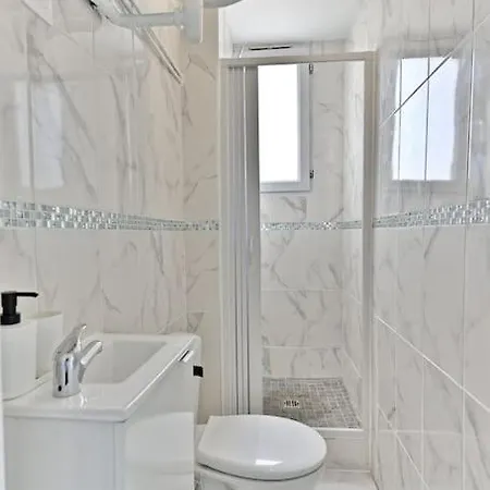 Lumineux Et Moderne - - Ii Apartment *